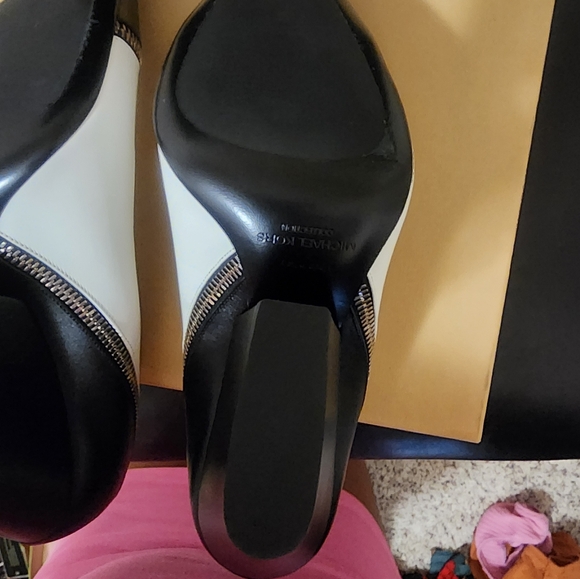 Shoes - Picture 3 of 5